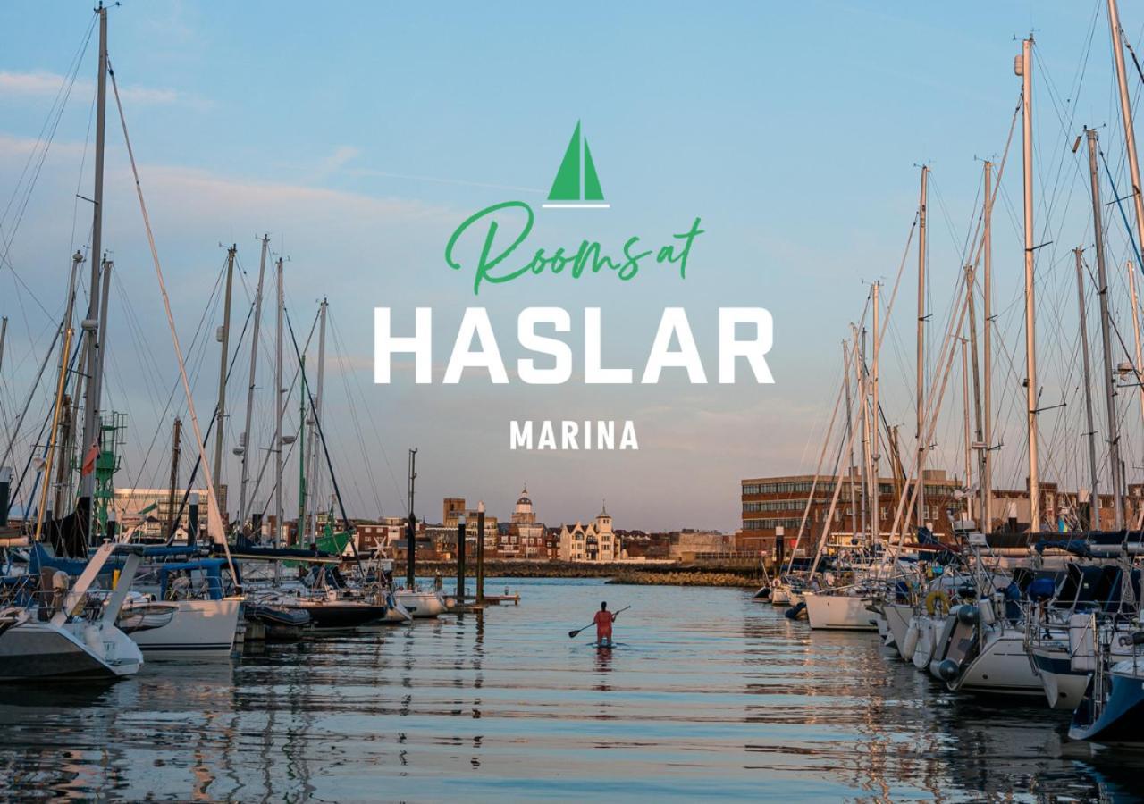 Rooms At Haslar Marina Gosport Exteriör bild